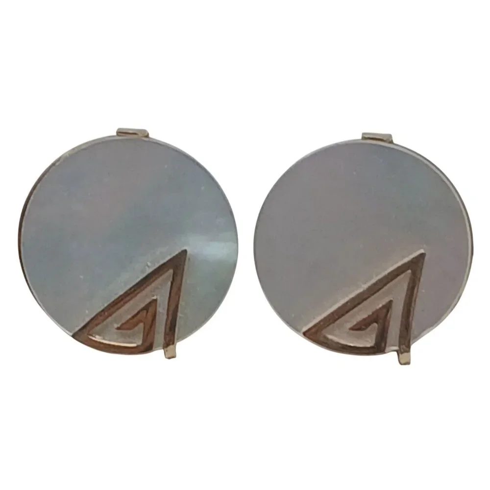Vintage Gold Tone & Mother Of Pearl Round Cufflinks With Geometric Design #J-4